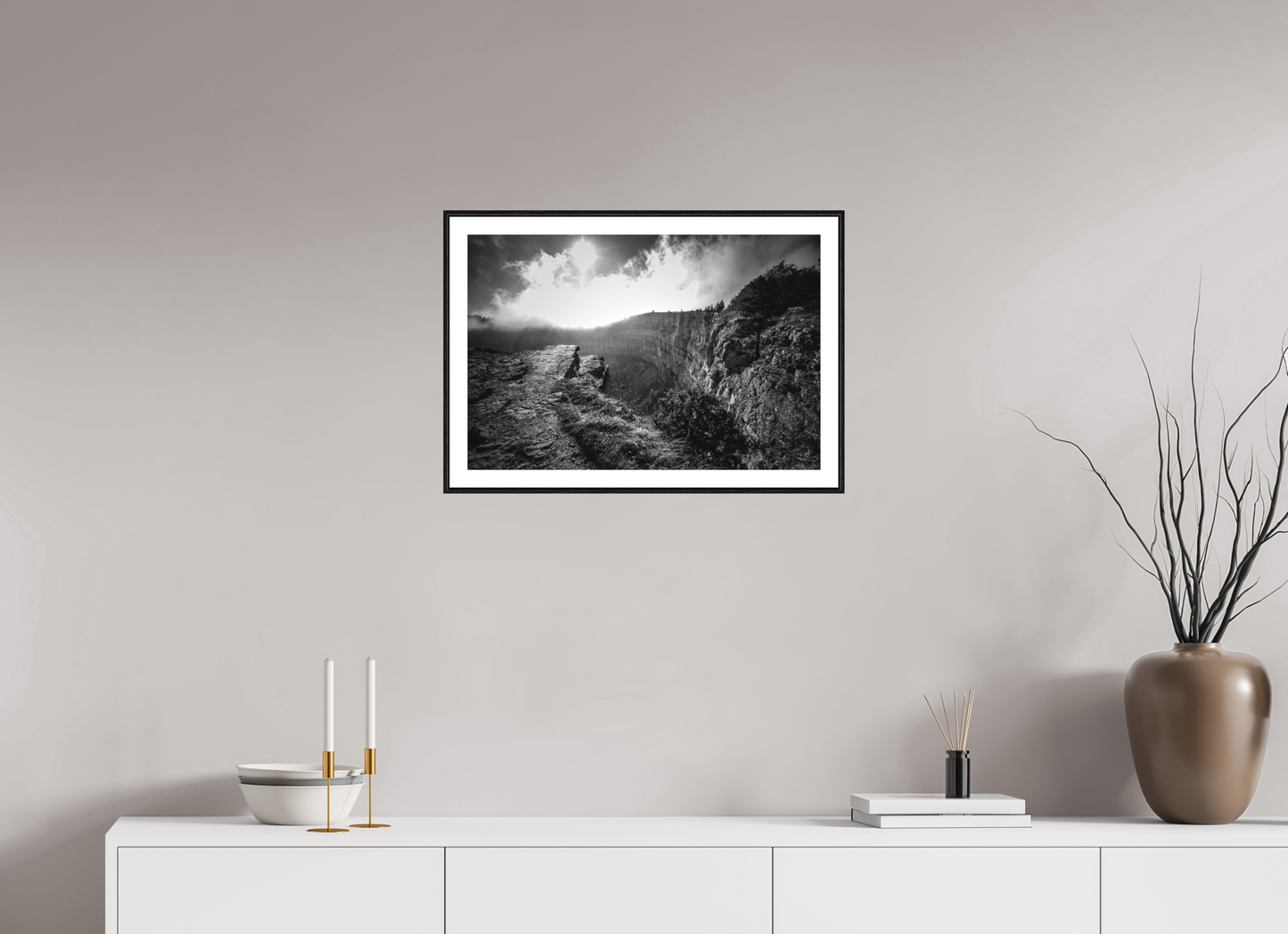 60 x 40 cm, Foto im Schattenfugenrahmen (Eiche schwarz) Creux du Van blackandwhite