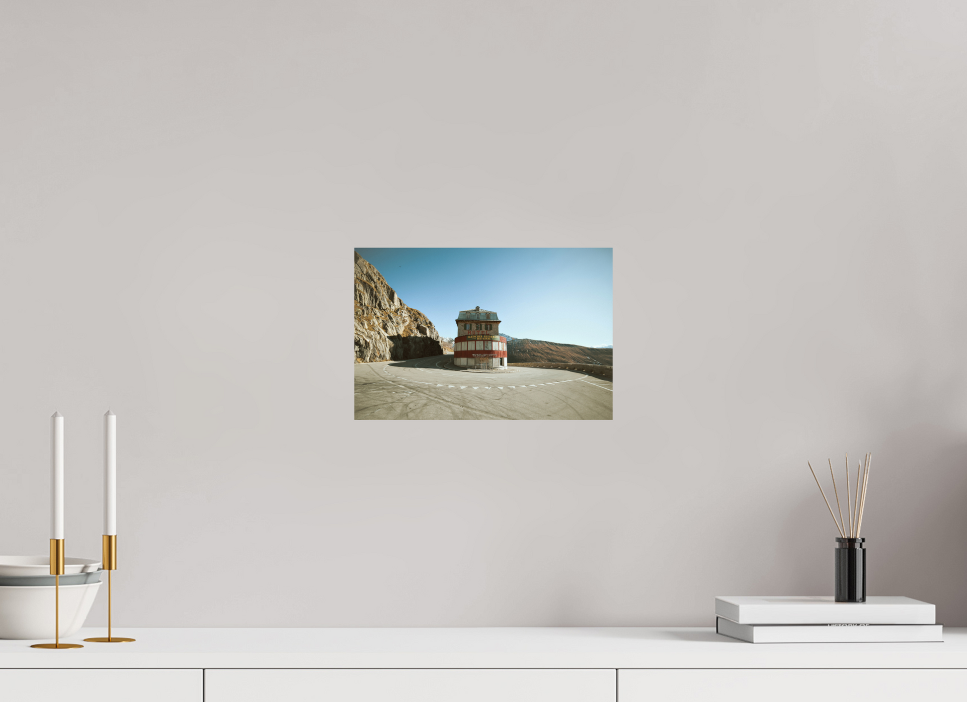 30 x 20 cm, Alu-Dibond Hotel Belvedere, Furkapass (Wes Anderson Stil)