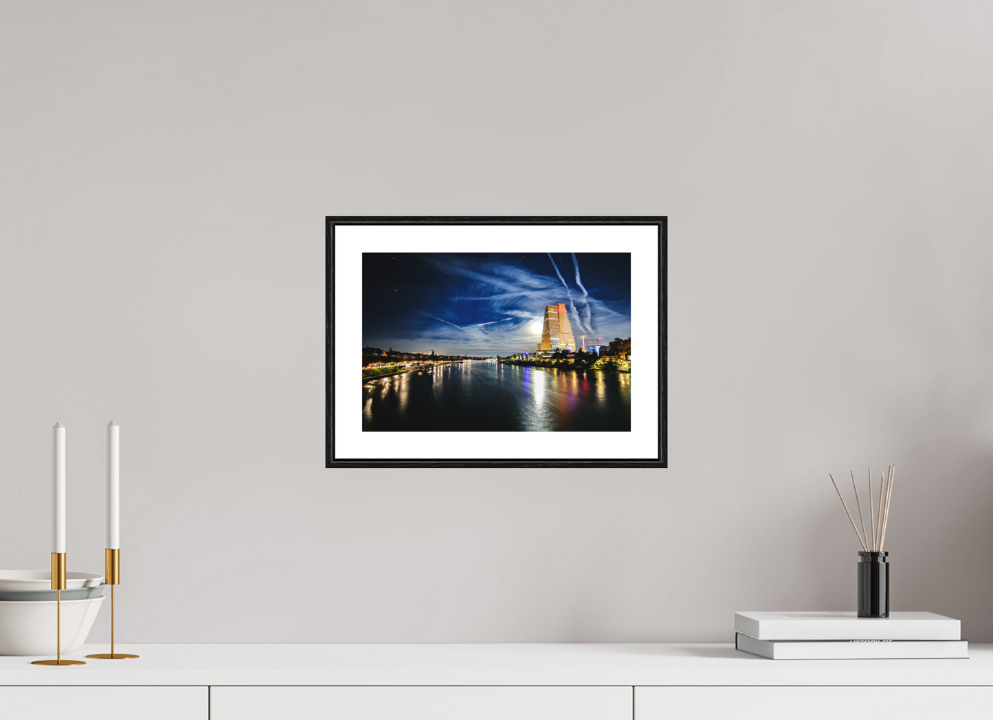 30 x 20 cm, Foto im Schattenfugenrahmen (Eiche schwarz) Basler Morgenstunden